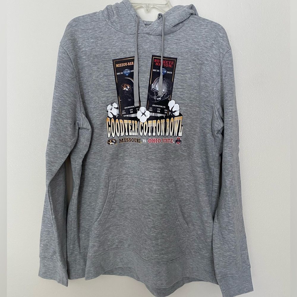 Fanatics Gray Hoodie with Graphic Print For Cotton Bowl 2023